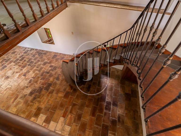 Maison Uzès - 6 chambres - 250m²