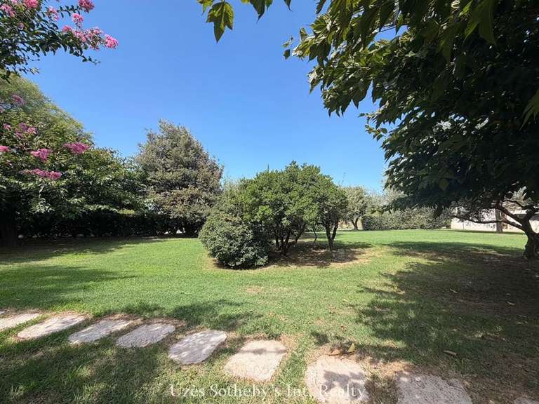 Maison Uzès - 8 chambres - 380m²