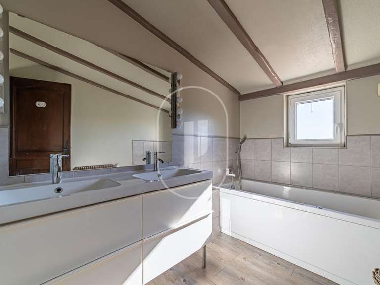 Maison Uzès - 4 chambres - 182m²