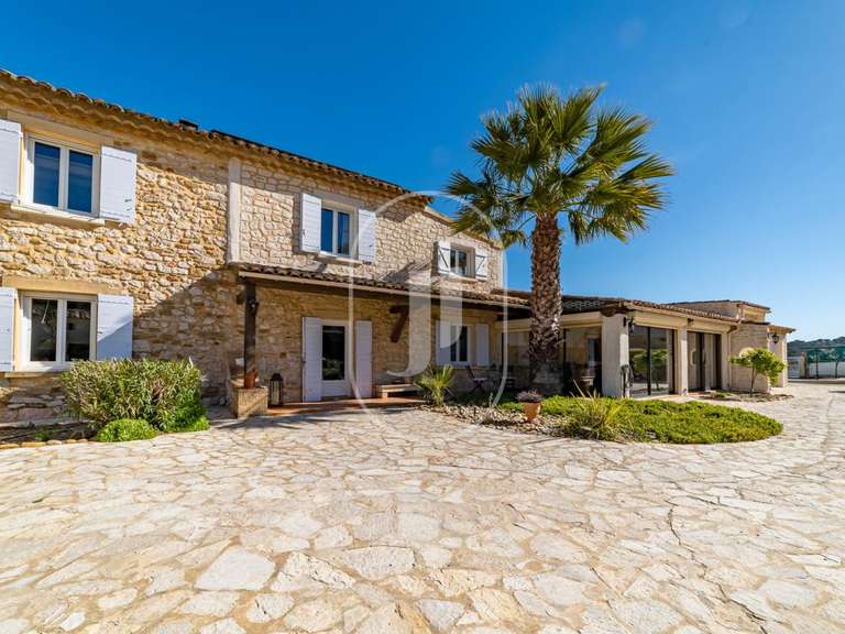 Maison Uzès - 4 chambres - 182m²