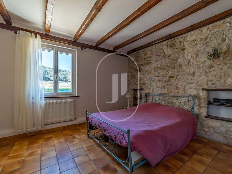 Maison Uzès - 4 chambres - 182m²