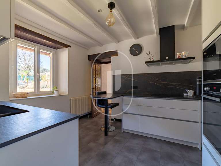 Maison Uzès - 4 chambres - 182m²