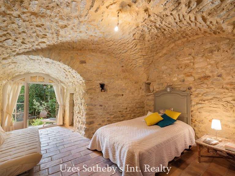 Maison Uzès - 6 chambres - 330m²