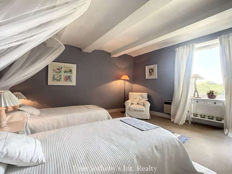 Maison Uzès - 4 chambres - 222m²