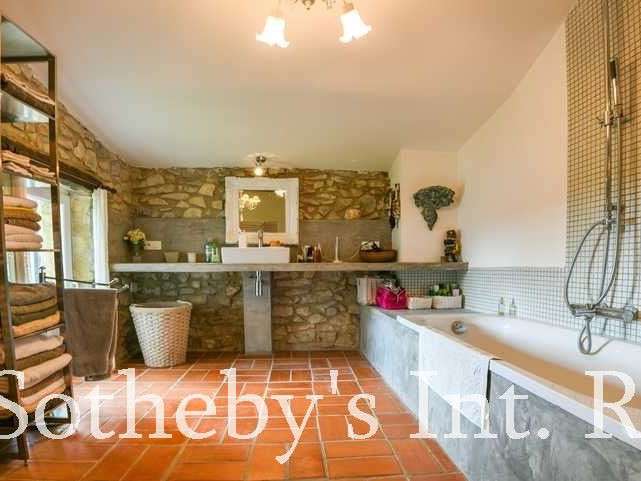 Maison Uzès - 4 chambres - 222m²