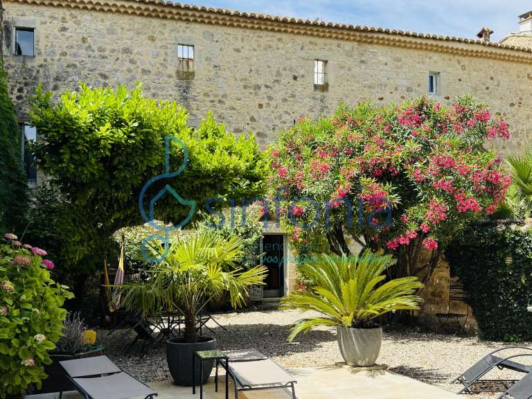Maison Uzès - 7 chambres - 280m²