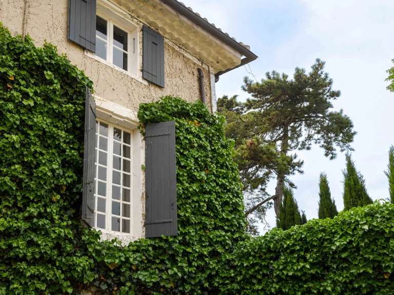 Maison Uzès - 5 chambres - 270m²