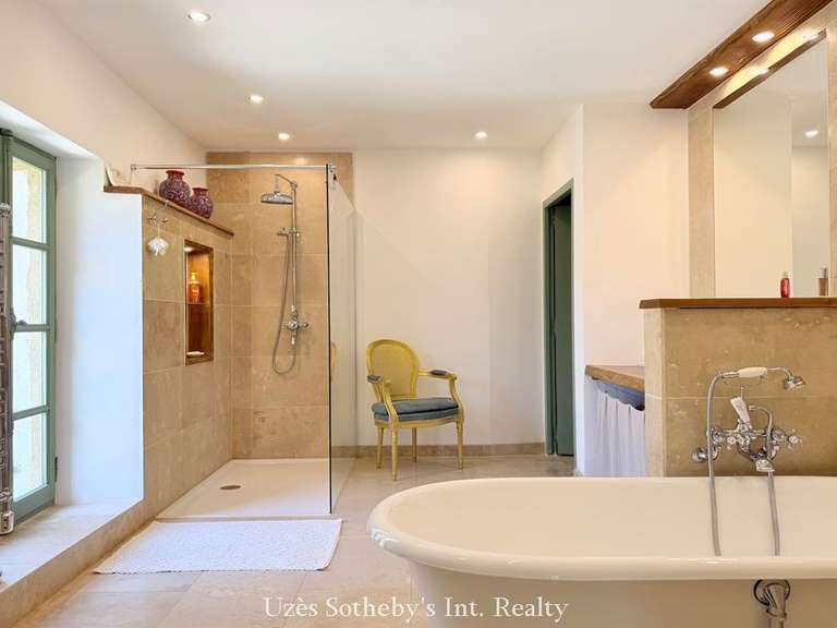 Maison Uzès - 14 chambres - 400m²