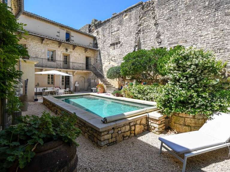 Maison Uzès - 4 chambres - 332m²