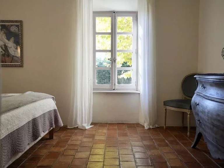 Maison Uzès - 8 chambres - 394m²