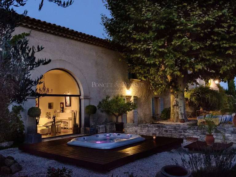 Maison Uzès - 8 chambres - 394m²