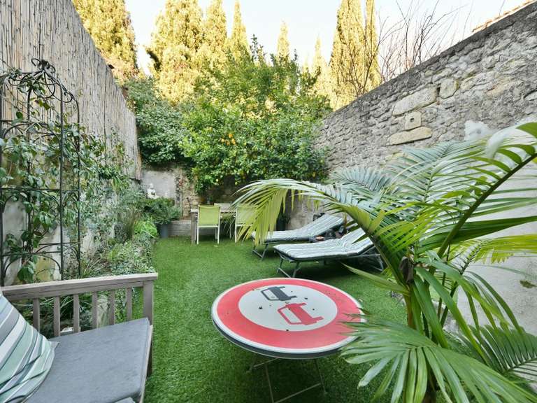 Maison Uzès - 5 chambres - 247m²