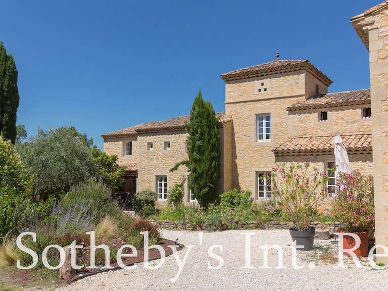 House Uzès - 9 bedrooms - 397m²