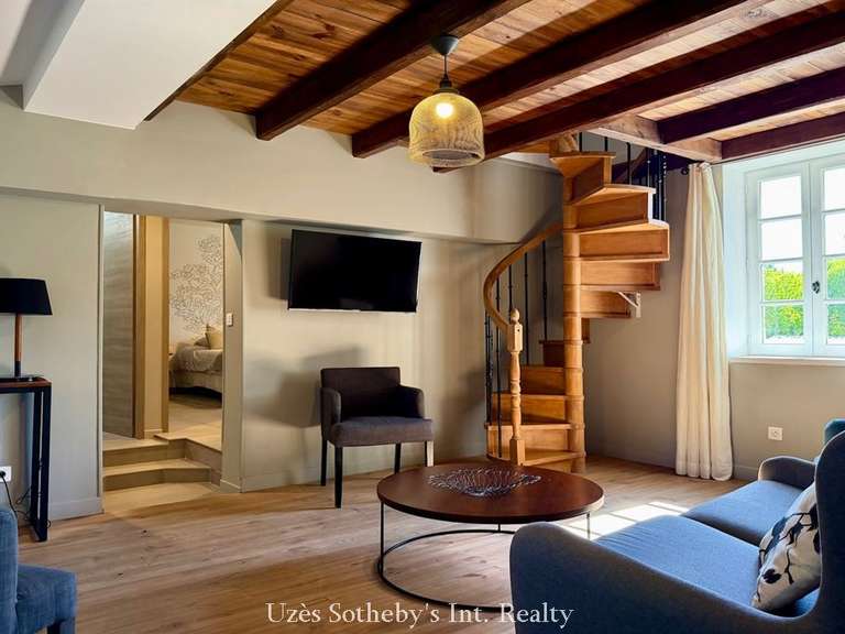 House Uzès - 9 bedrooms - 397m²