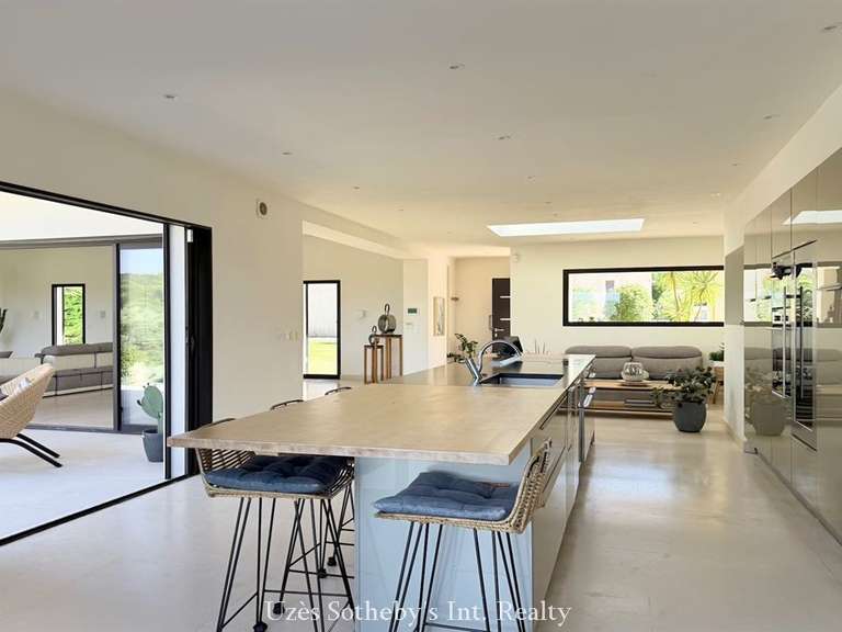 Maison Uzès - 4 chambres - 252m²