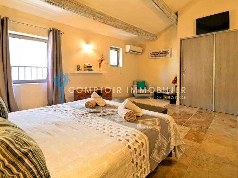 Maison Uzès - 4 chambres - 159m²