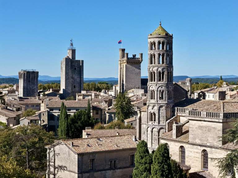 Maison Uzès - 4 chambres - 241m²
