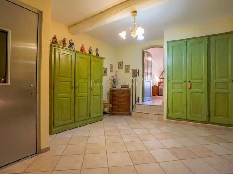Maison Uzès - 4 chambres - 241m²