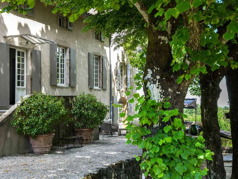 Maison Uzès - 3 chambres - 652m²