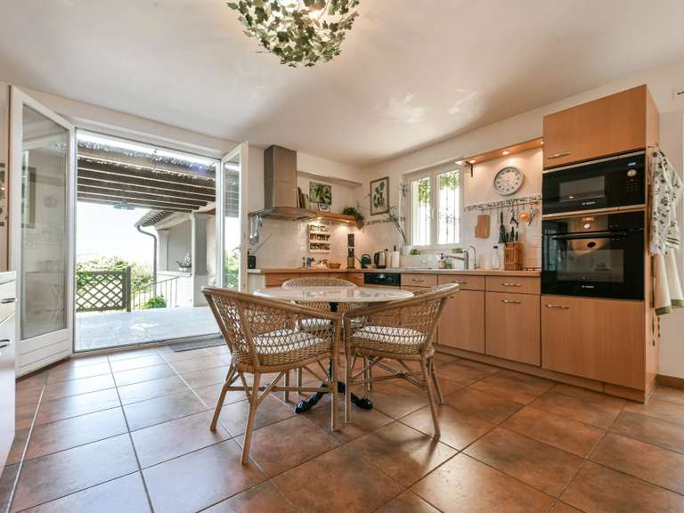 Maison Uzès - 3 chambres - 233m²