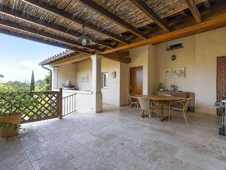 Maison Uzès - 3 chambres - 233m²