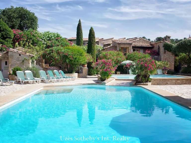 Maison Uzès - 34 chambres - 2500m²