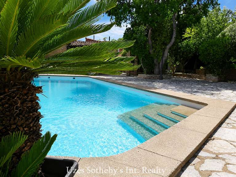 House Uzès - 34 bedrooms - 2500m²