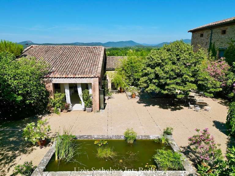 Maison Uzès - 6 chambres - 601m²