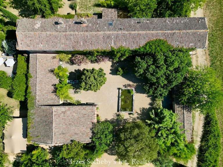Maison Uzès - 6 chambres - 601m²