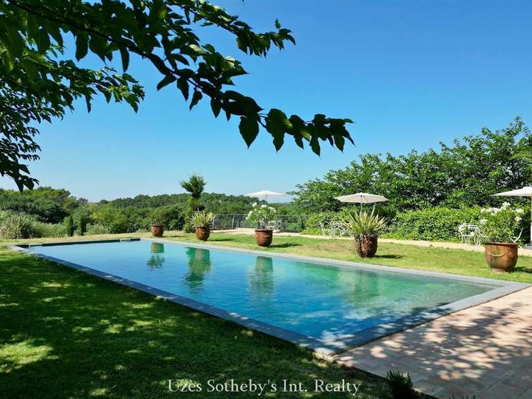 Maison Uzès - 6 chambres - 601m²