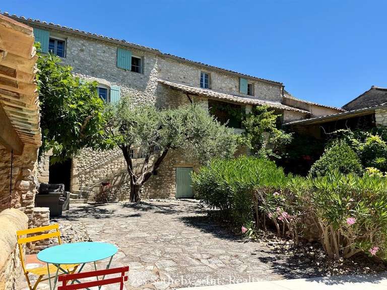 Maison Uzès - 6 chambres - 201m²