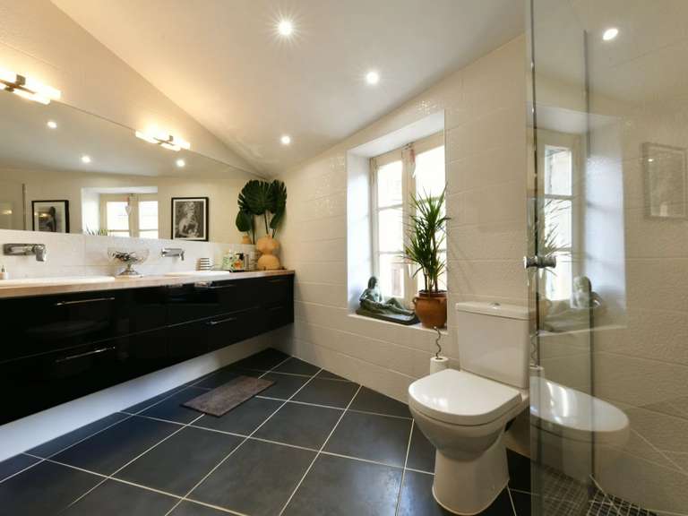 Maison Uzès - 2 chambres - 190m²