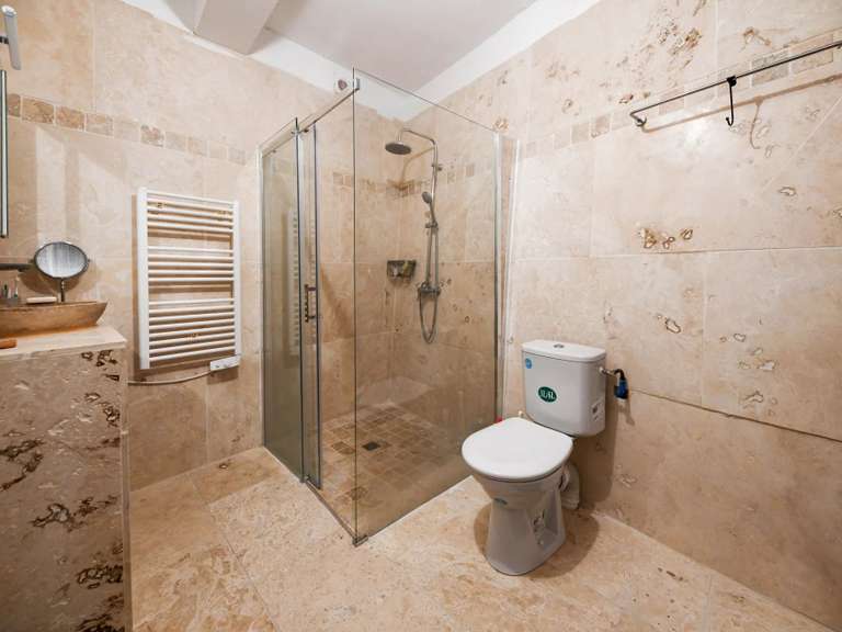 Maison Uzès - 2 chambres - 190m²