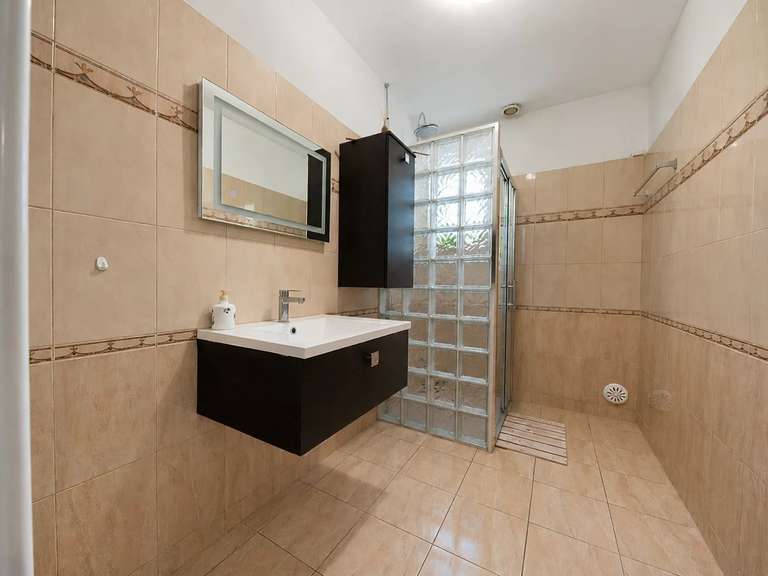 Maison Uzès - 4 chambres - 146m²