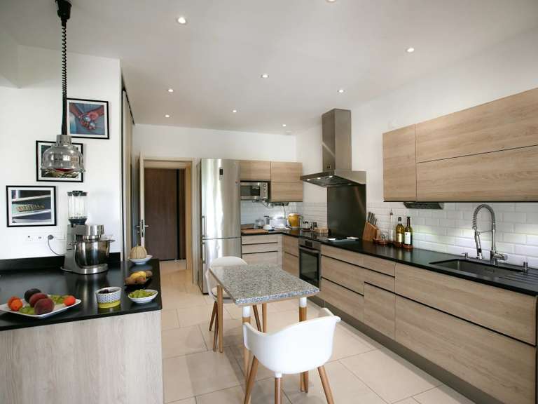 Maison Uzès - 5 chambres - 267m²