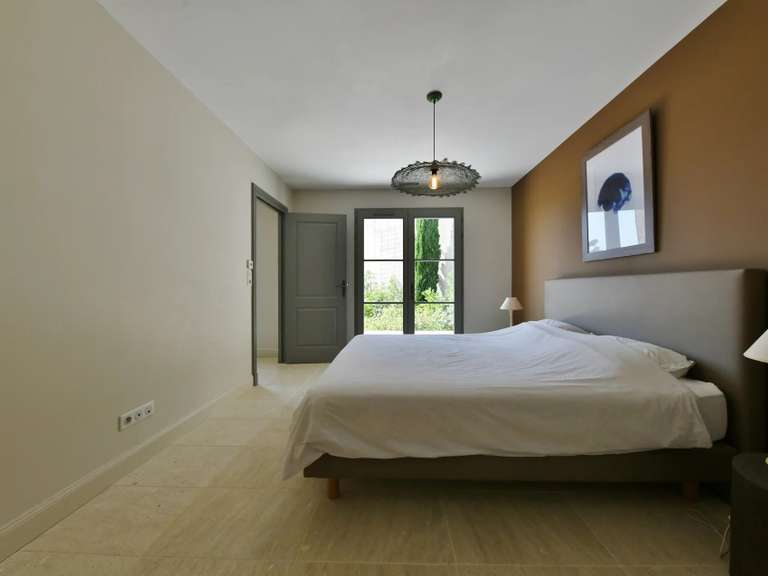 Maison Uzès - 4 chambres - 203m²