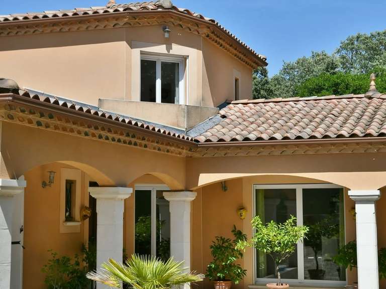 Maison Uzès - 2 chambres - 118m²