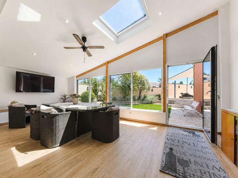 Maison Uzès - 3 chambres - 265m²