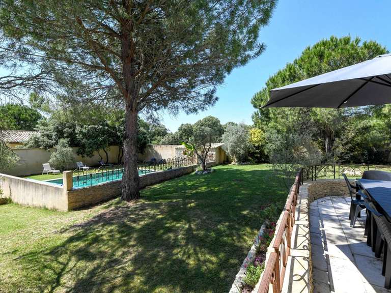 Maison Uzès - 3 chambres - 146m²