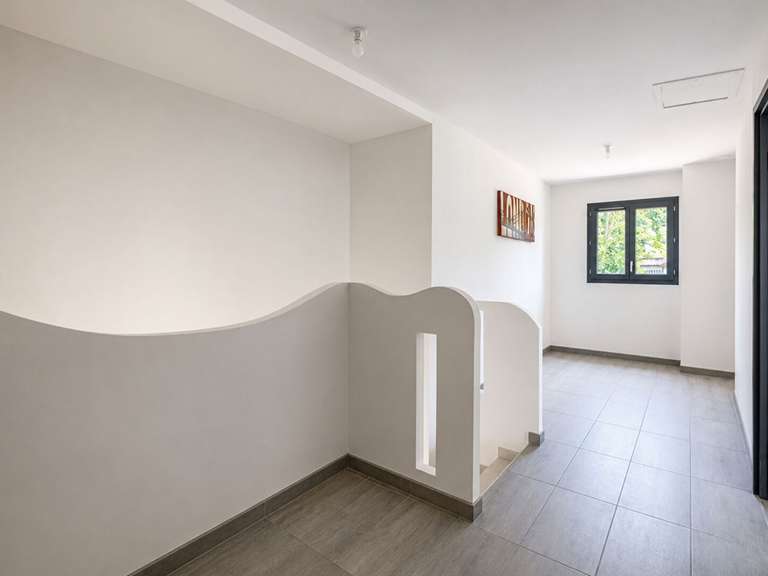 Maison Uzès - 4 chambres - 157m²