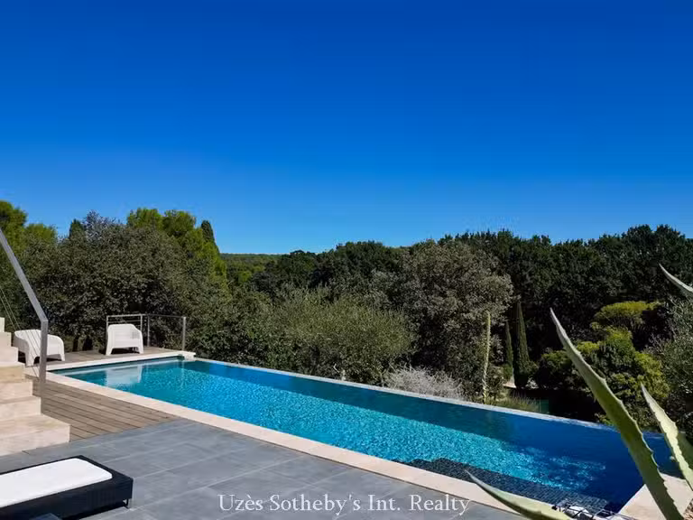 Maison Uzès - 4 chambres - 305m²