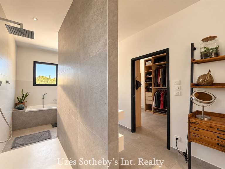 Maison Uzès - 4 chambres - 305m²