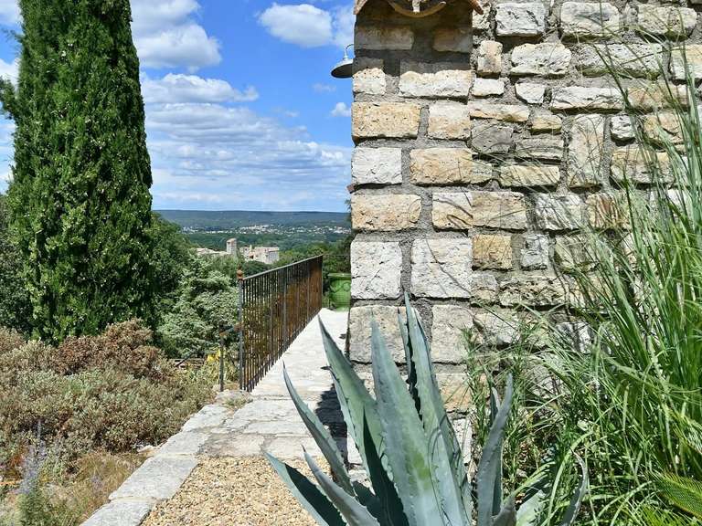 Maison Uzès - 5 chambres - 250m²
