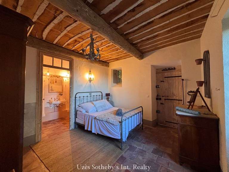 Maison Uzès - 6 chambres - 342m²