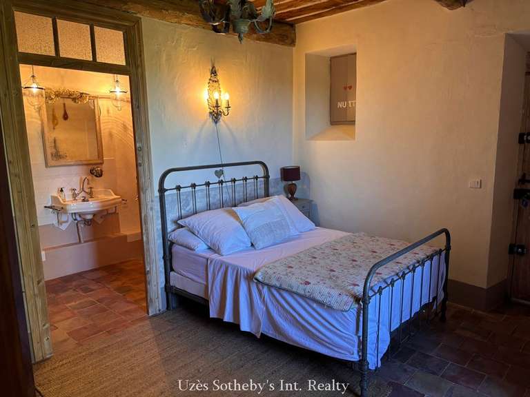 Maison Uzès - 6 chambres - 342m²