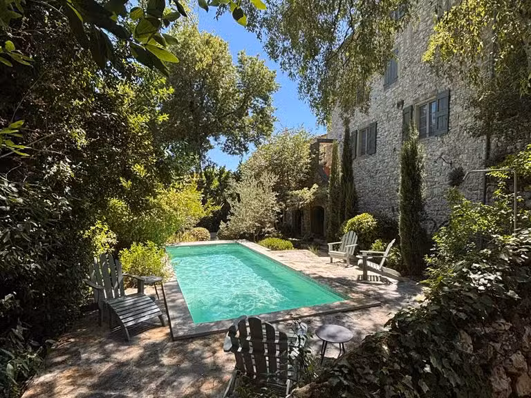 Maison Uzès - 6 chambres - 342m²
