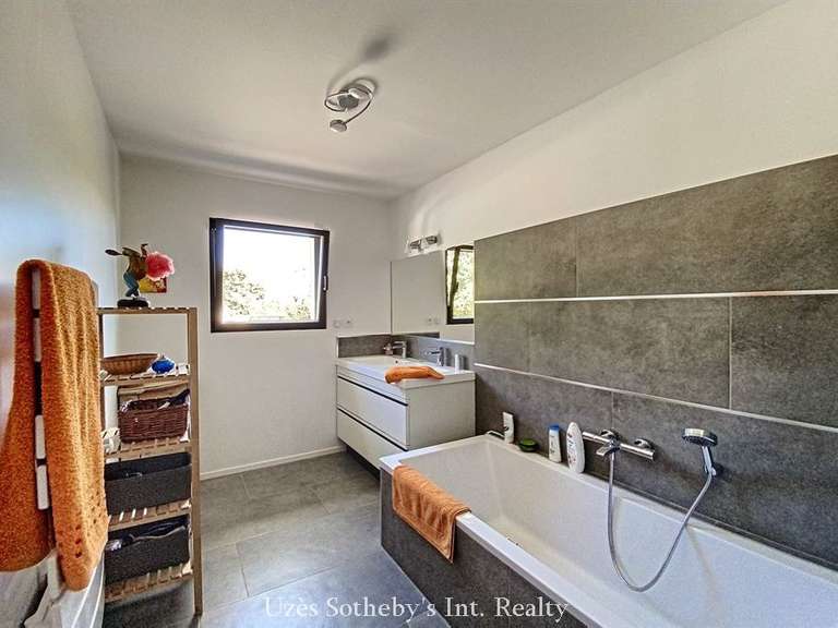 Maison Uzès - 3 chambres - 140m²