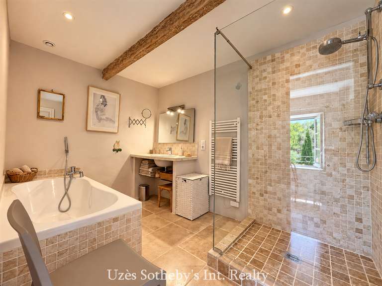 Maison Uzès - 4 chambres - 270m²