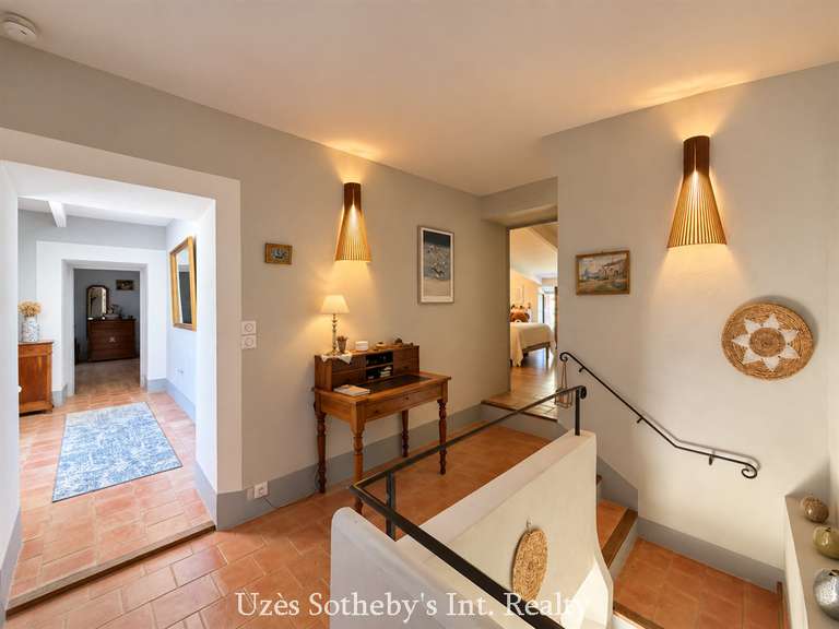 Maison Uzès - 4 chambres - 270m²