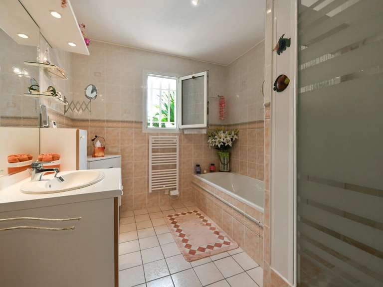 Maison Uzès - 4 chambres - 175m²